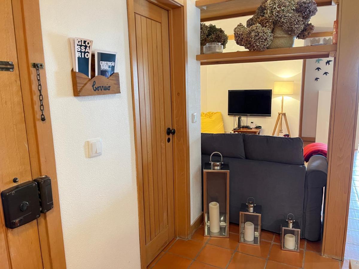 Apartamento T1 com vista mar a 1 minuto a pé da praia Sesimbra Exterior foto