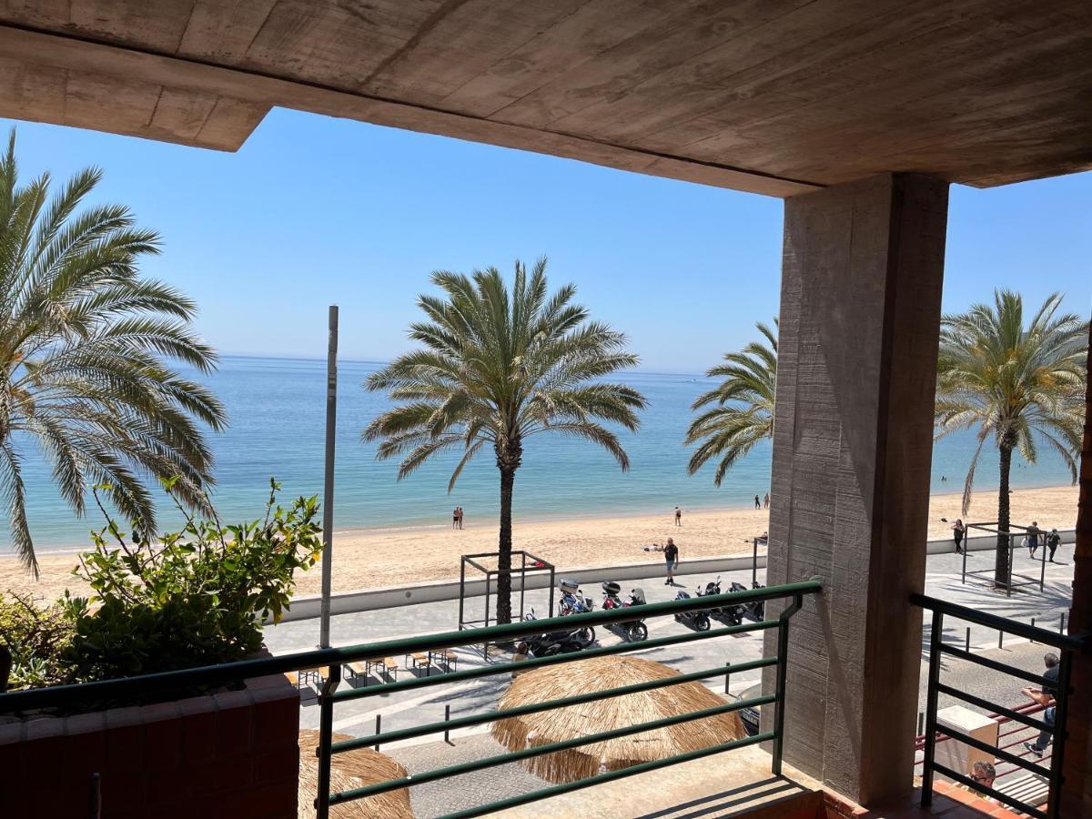 Apartamento T1 com vista mar a 1 minuto a pé da praia Sesimbra Exterior foto