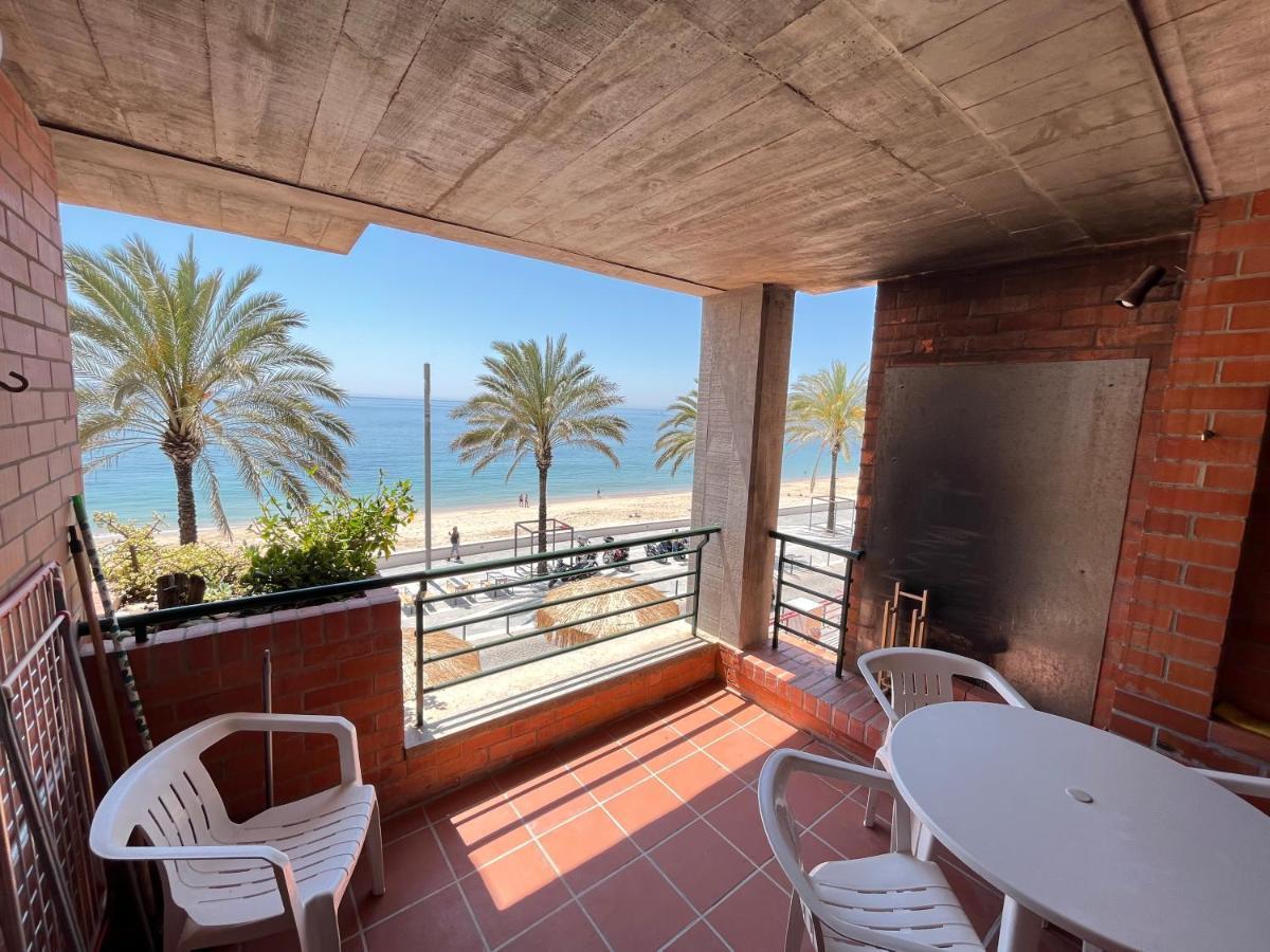 Apartamento T1 com vista mar a 1 minuto a pé da praia Sesimbra Exterior foto